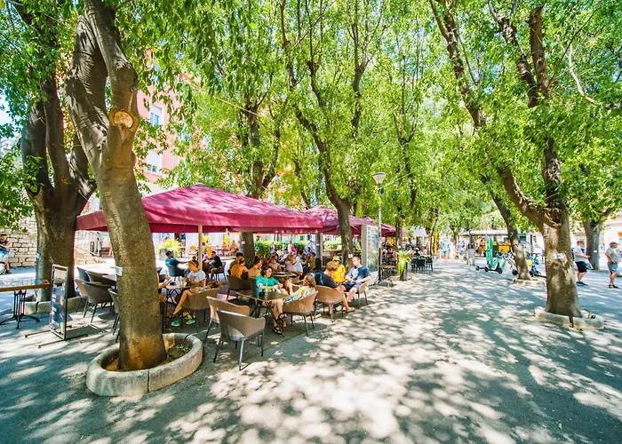 La With Stalactite Cave And Pool Bar Вилла Пула