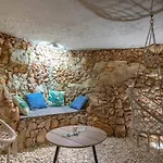 La With Stalactite Cave And Pool Bar Pula