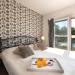 La With Stalactite Cave And Pool Bar Villa